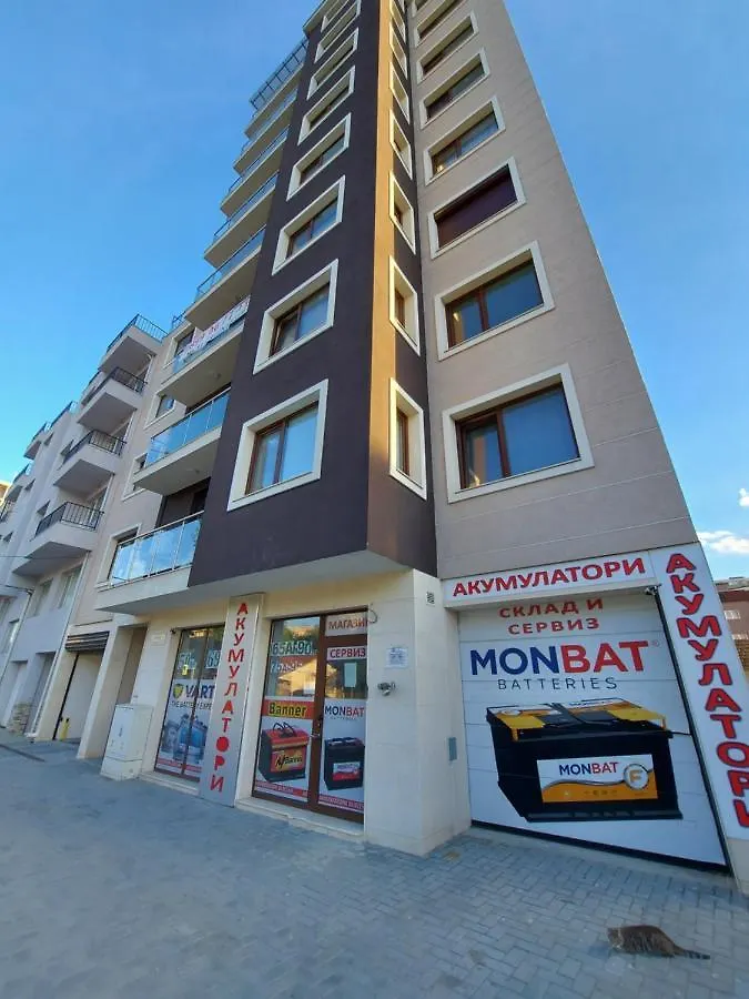Grey Apartment Varna 0*,