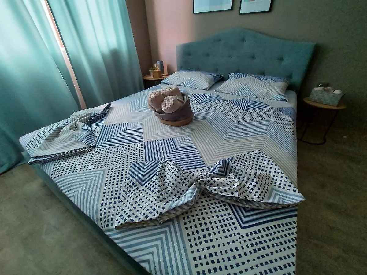 Grey Apartment Varna 0*,